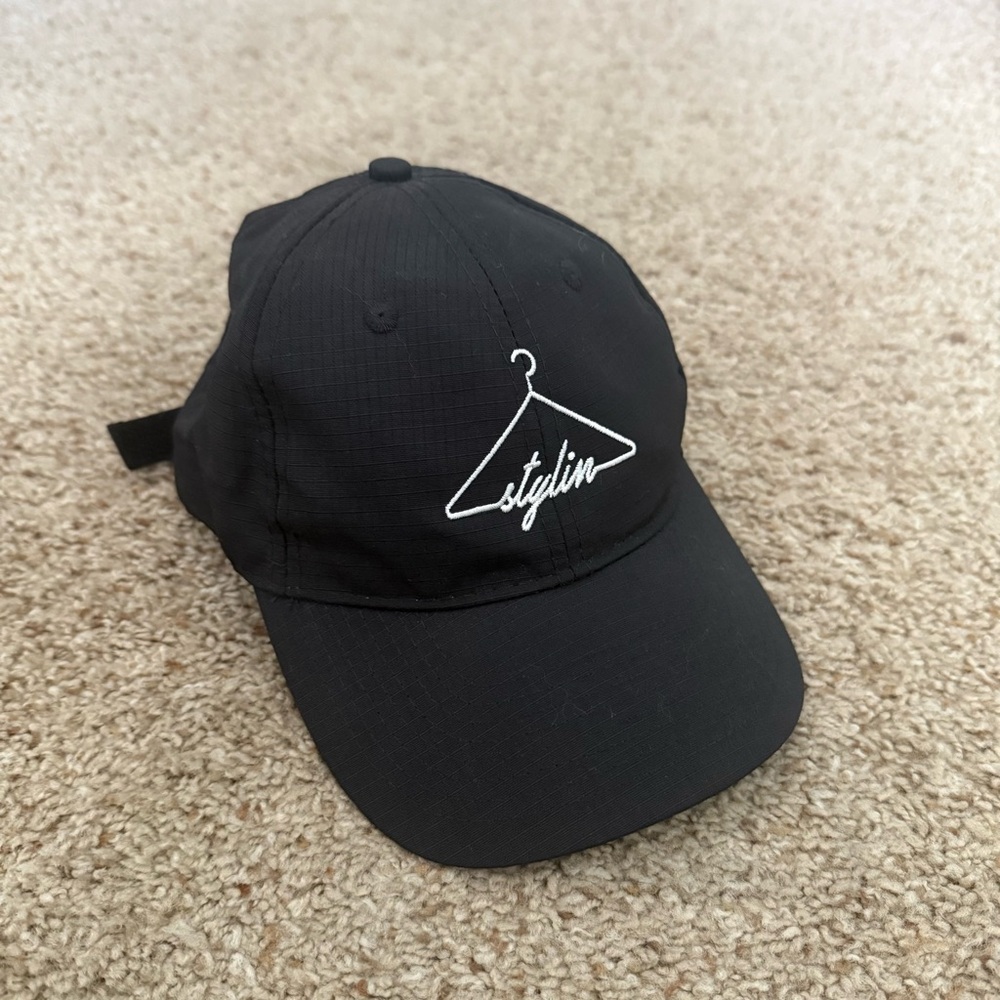 Stitch fix baseball hat black